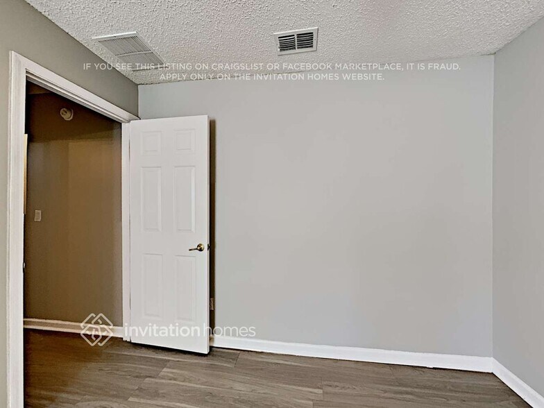 Building Photo - 1623 Canopy Oaks Dr