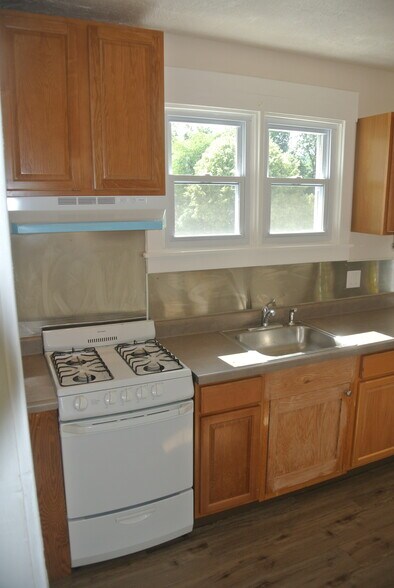 Primary Photo - 328 High Street