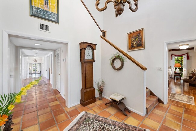 Building Photo - 1313 Ponce de Leon Dr