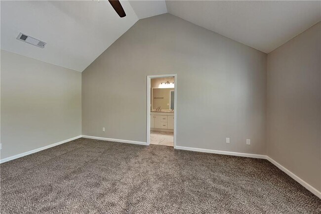 Building Photo - 6923 Foxmoor Way