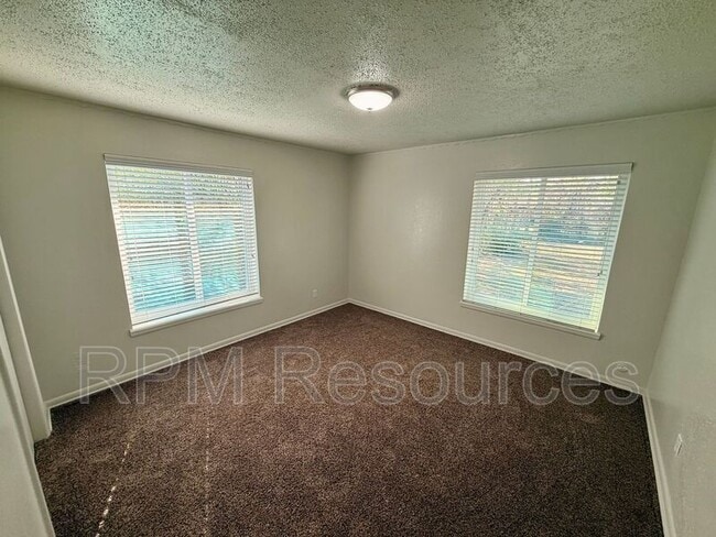 Building Photo - 4416 NW 44th St