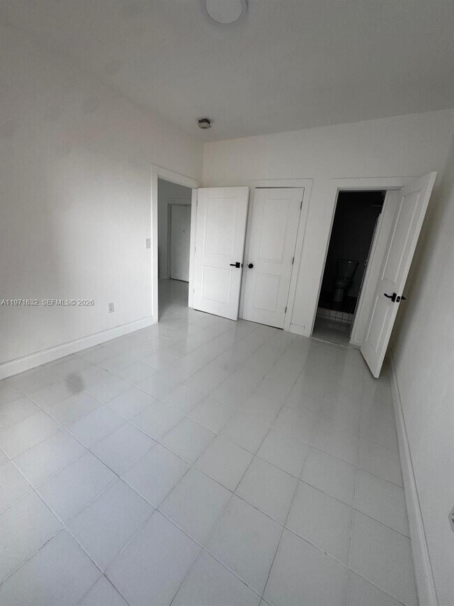 Building Photo - 1456 Washington Ave