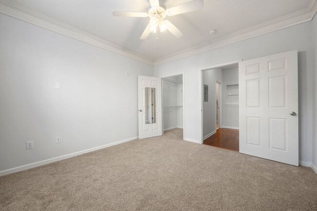 Building Photo - 400 17th St NW