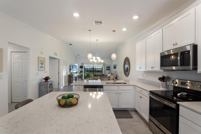 Building Photo - 5721 Palmer Cir