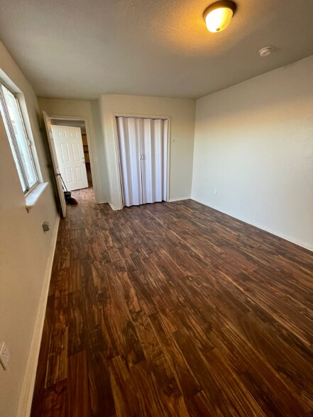 Building Photo - 2105 Magoffin Ave