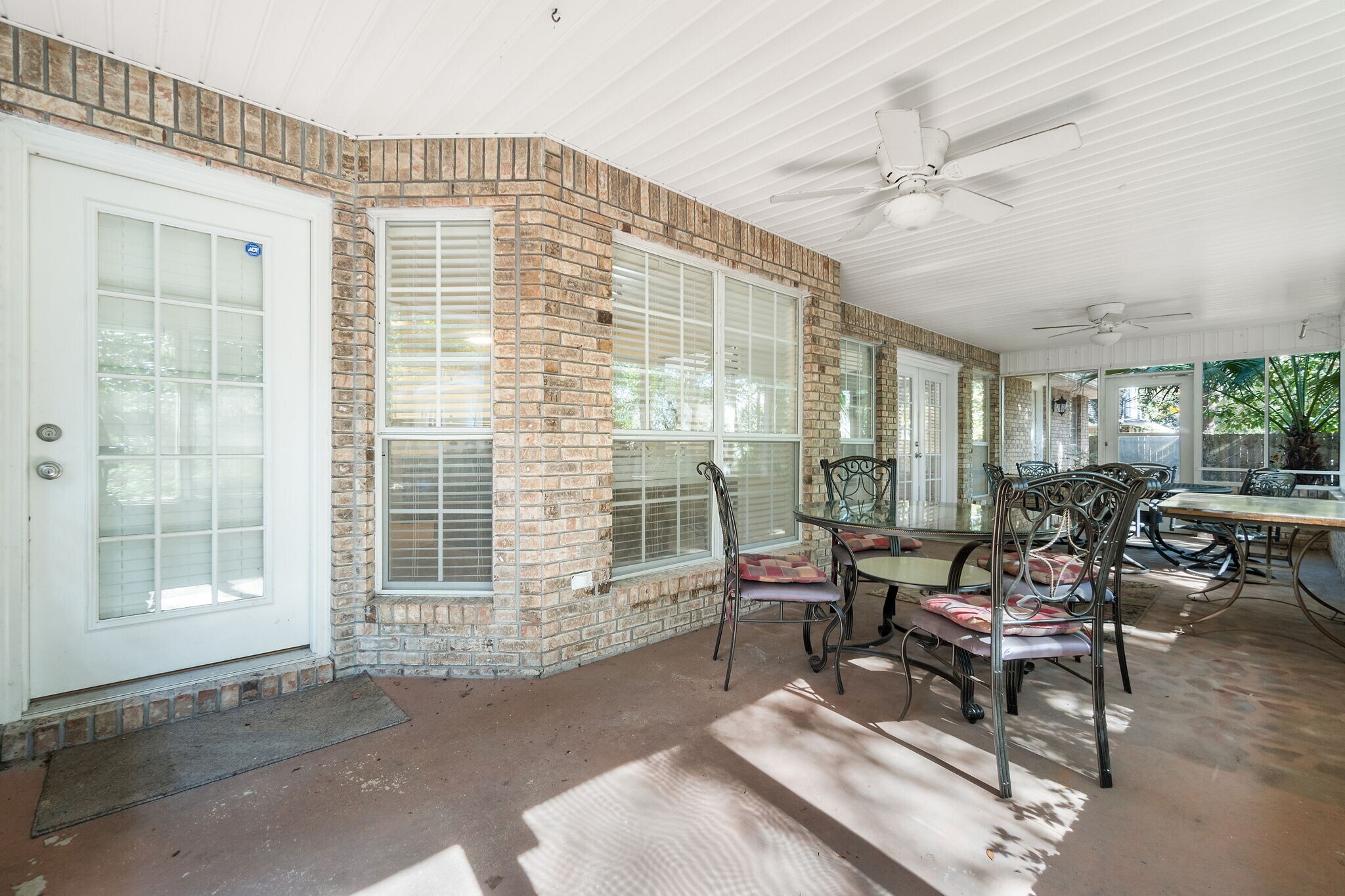 Building Photo - 4139 Sandy Bluff Dr W