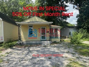 Building Photo - One Bedroom House | Move In Special