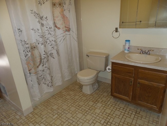 Building Photo - 405 Mohegan Cir