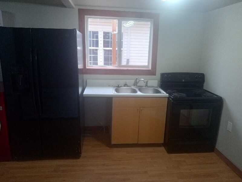 Building Photo - 408 Dunmire St