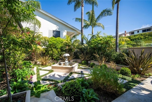 Building Photo - 49 Cambria Dr