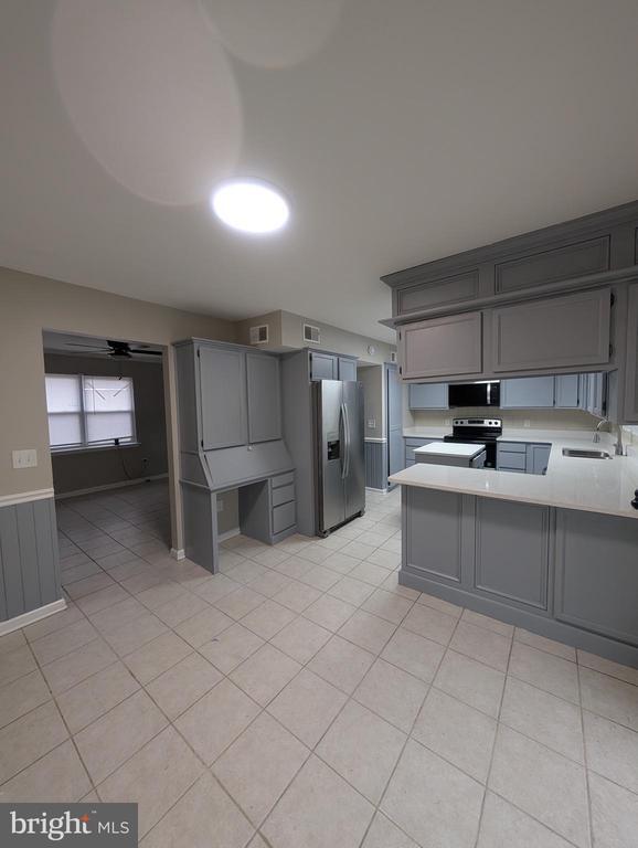 Building Photo - 2 Hawkesbury Ct