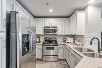 Building Photo - Enjoy Up To $1,500 Off Now!