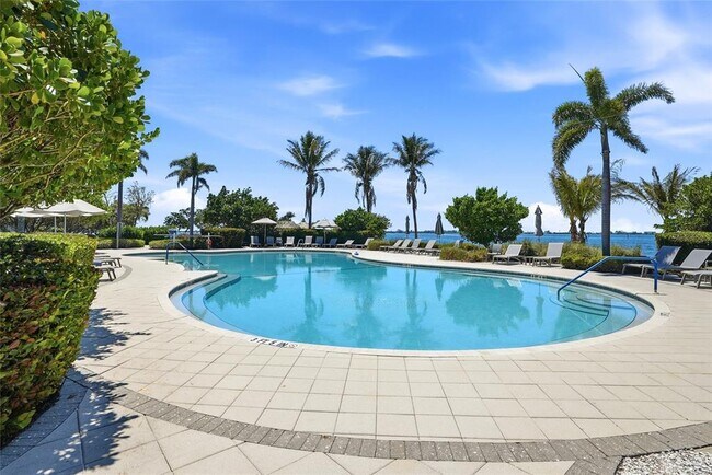 Building Photo - 319 Compass Point Dr