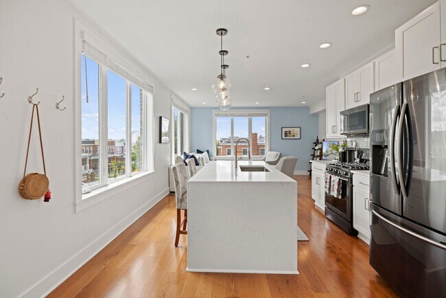 Building Photo - Totally Awesome in Trinidad! 3 bed + 2.5 B...