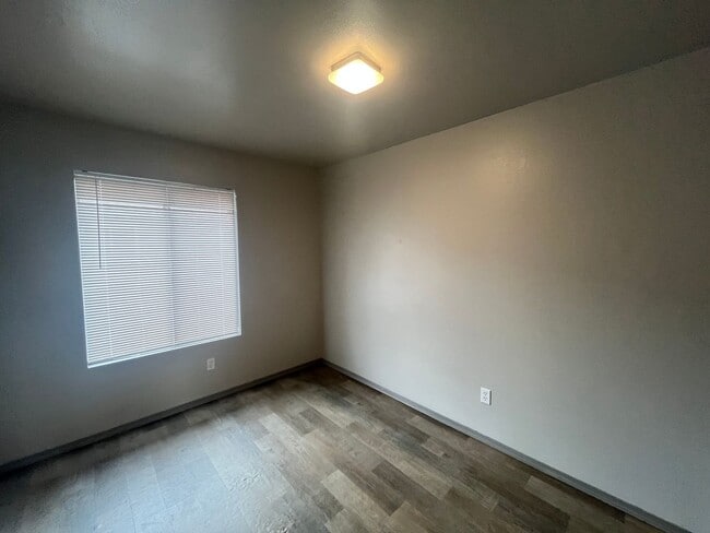 Building Photo - Now Leasing – Beautiful 3 Bedroom Townhome...