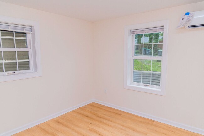 Building Photo - 103 Cresap Rd
