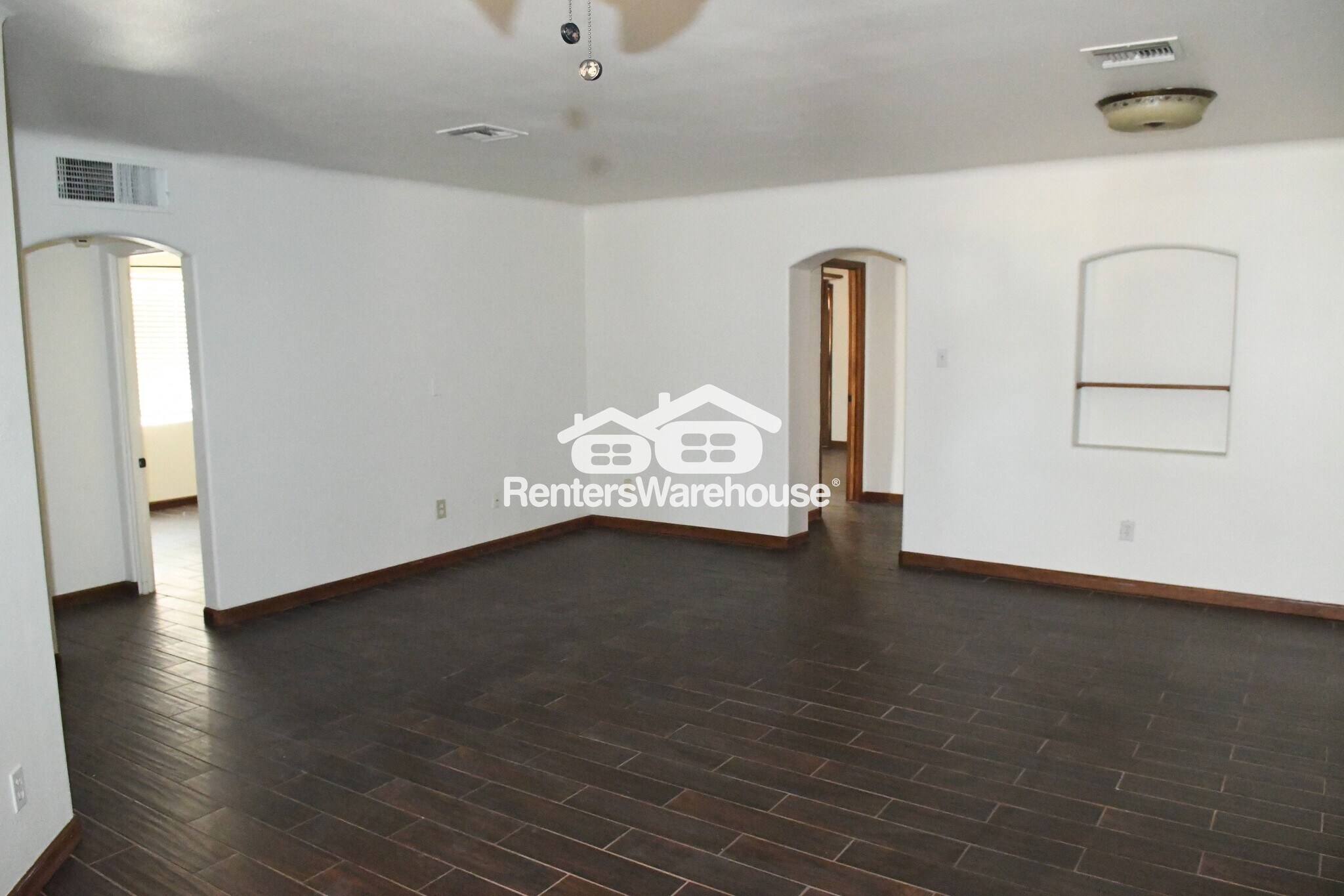 Building Photo - 325 W Highland Ave