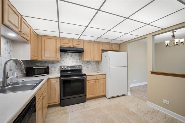 Building Photo - 475 Plum Creek Dr