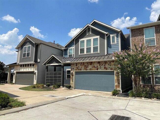 Building Photo - 10418 Quiet Courtyard Rd