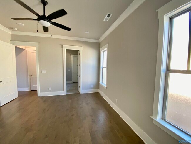 Building Photo - 247 Haystack Dr
