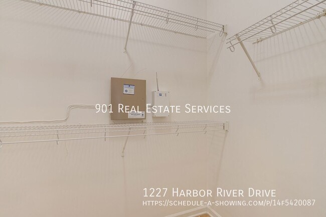 Building Photo - 1227 Harbor River Dr