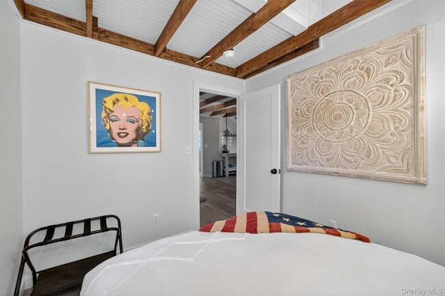 Building Photo - 7 4th Rd