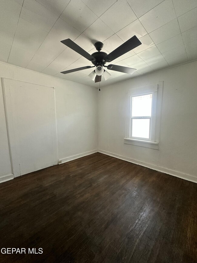 Building Photo - 3012 Altura Ave