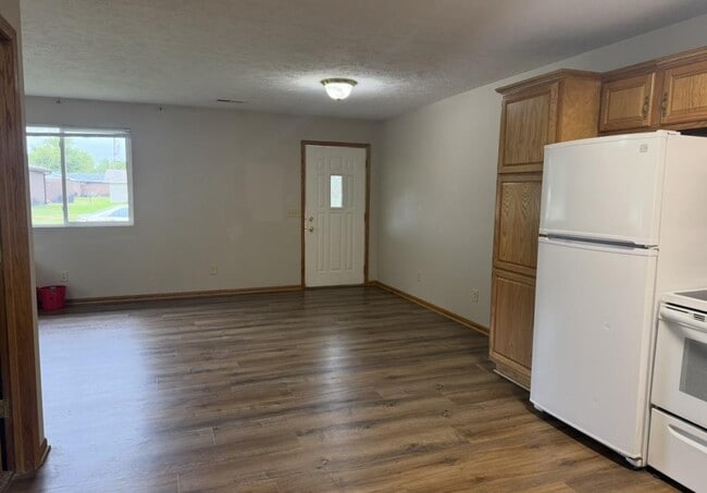 Building Photo - 2117 4th St