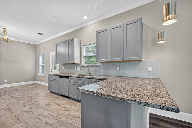 Building Photo - 6022 Fite Rd