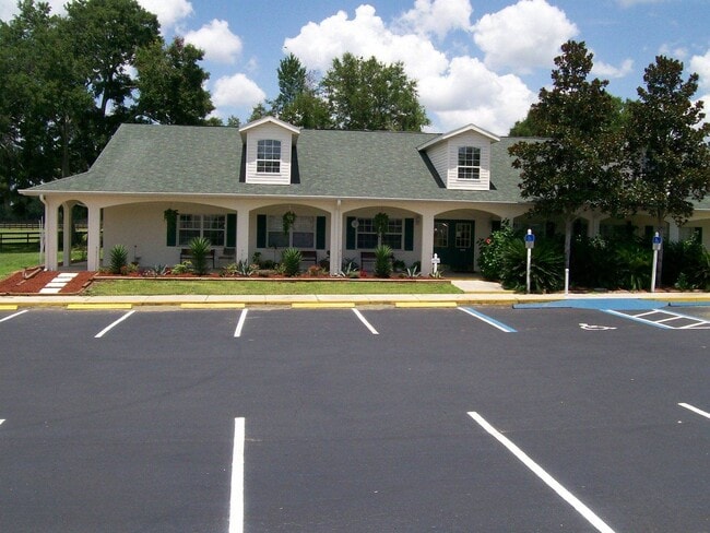 Building Photo - 7865 W Hwy 40