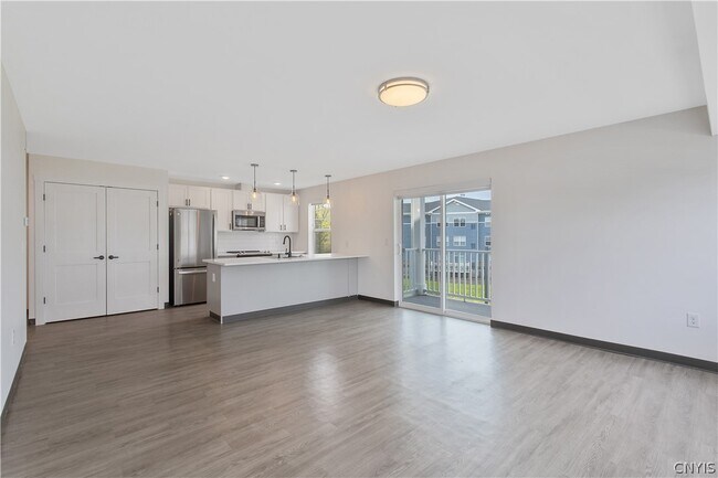 Building Photo - 16 Loso Dr