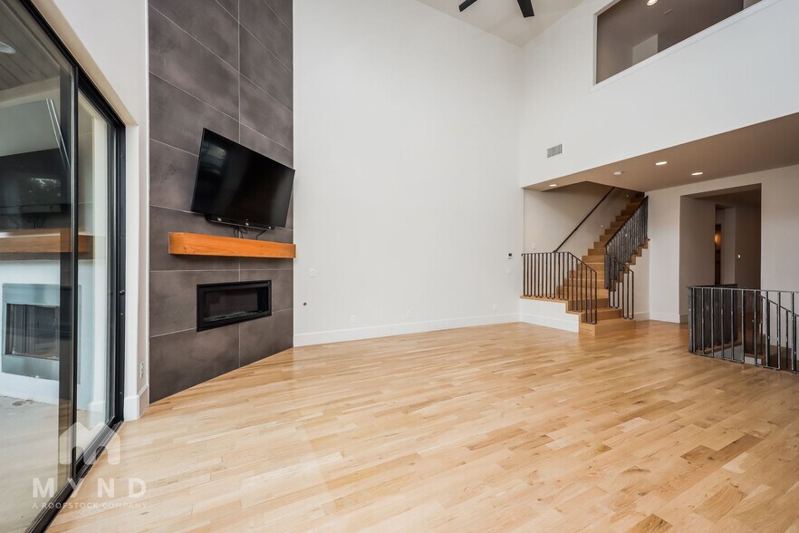 Building Photo - 4216 Bowser Ave