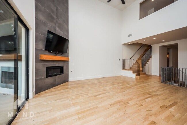 Building Photo - 4216 Bowser Ave