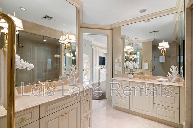 Building Photo - 1 Vendue Range