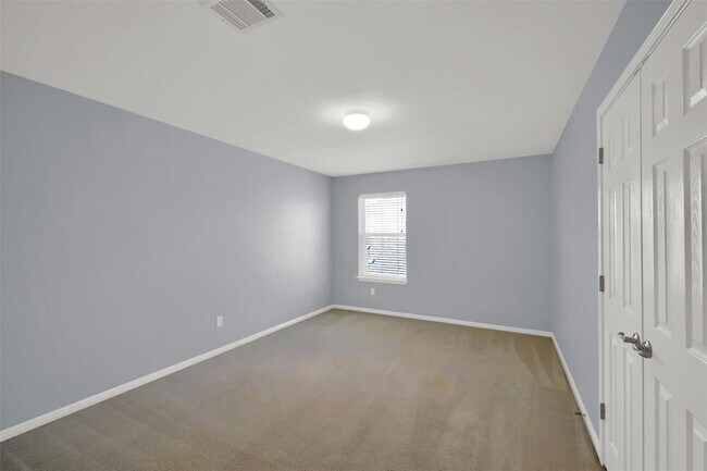 Building Photo - 3206 Luminoso Ln E