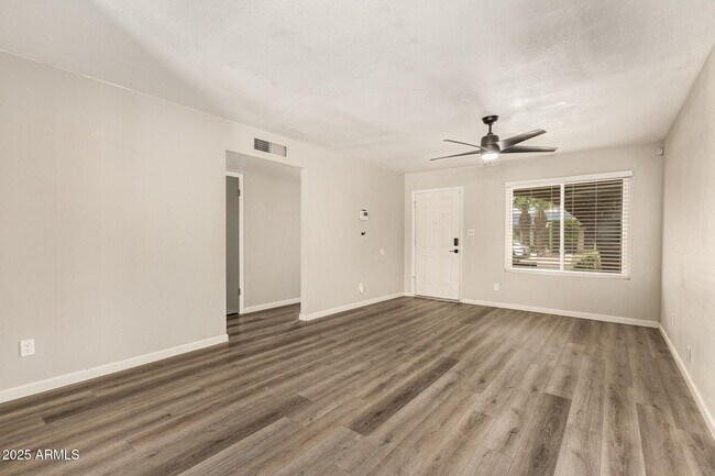 Building Photo - 3713 W Villa Rita Dr
