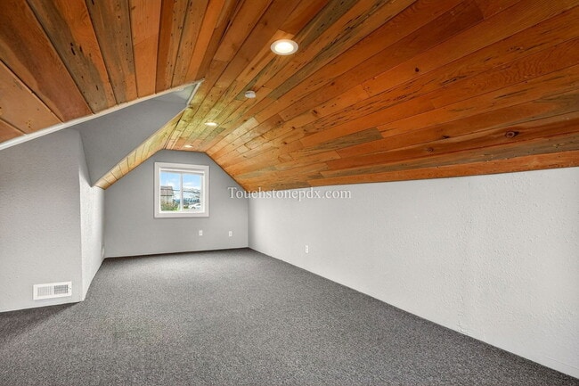 Building Photo - 10022 SE 172nd Ave