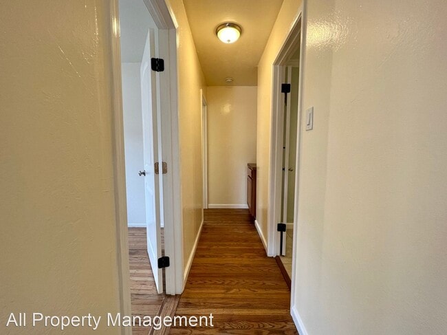Building Photo - 2 br, 1 bath House - 569 Avenue Alhambra