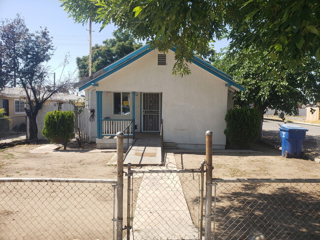Building Photo - 127 Lincoln Ave