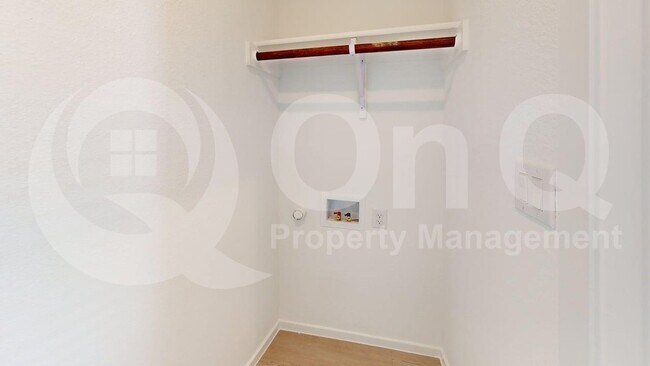Building Photo - 2987 Hearts Trl