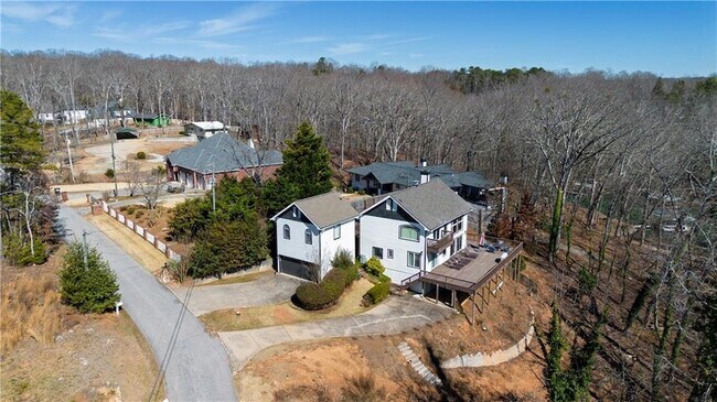 Building Photo - 5997 Warpath Rd