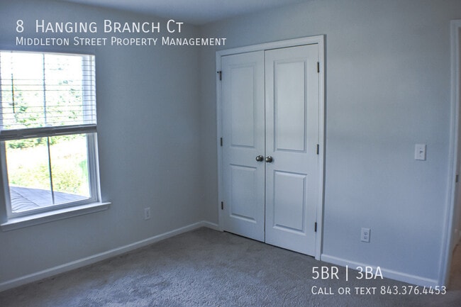 Building Photo - 8 Hanging Branch Ct.