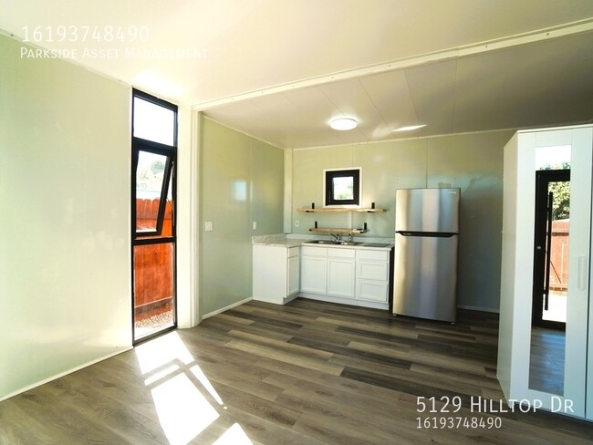 Building Photo - 5129 Hilltop Dr
