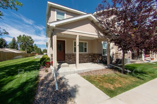 Building Photo - 1031 Old Town Ln