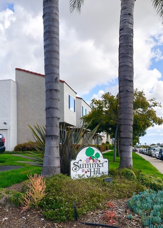 Primary Photo - LIGHT & BRIGHT UPGRADED, 2 BEDROOM CONDO, ...