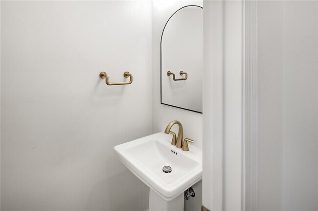 Building Photo - 3209 Salzburg Ct