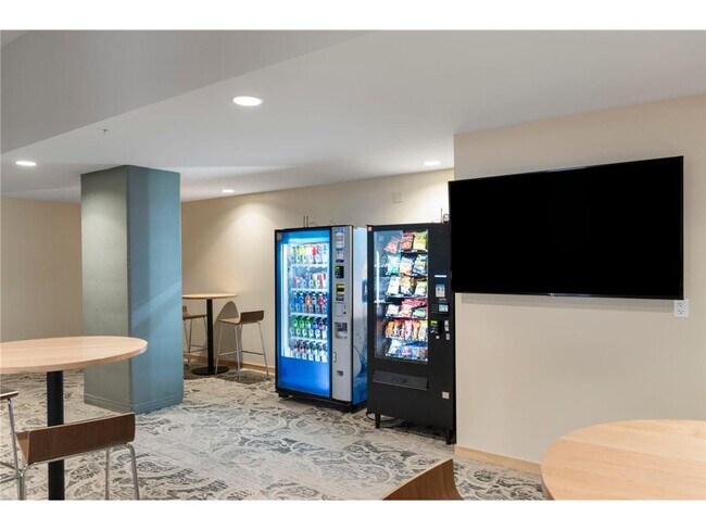 Building Photo - 1240 S 2nd St