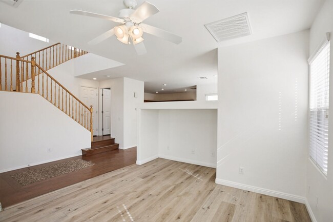 Building Photo - Well Kept Summerlin 3 Bedroom Home