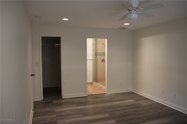 Building Photo - 320 Harry Ave S