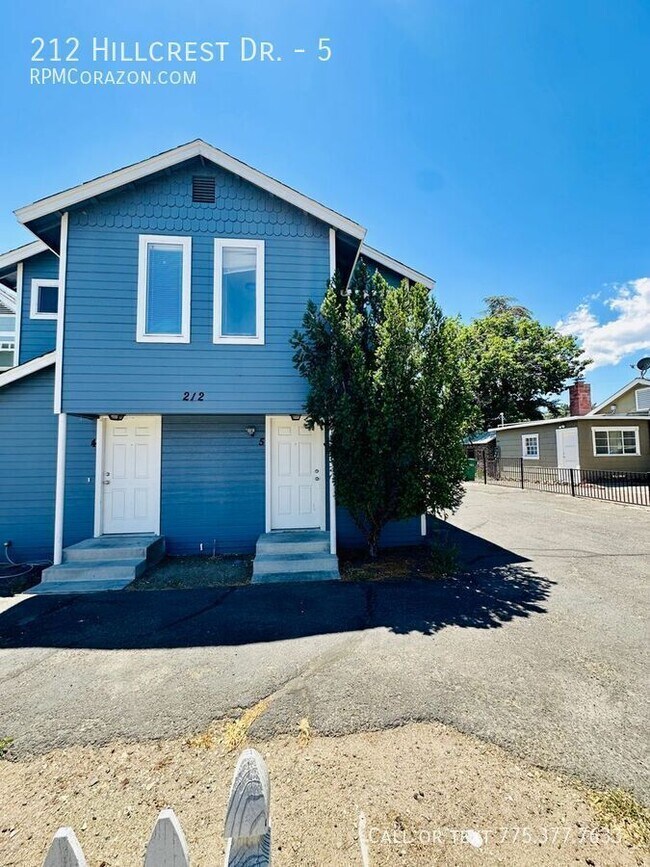 Building Photo - 212 Hillcrest Dr